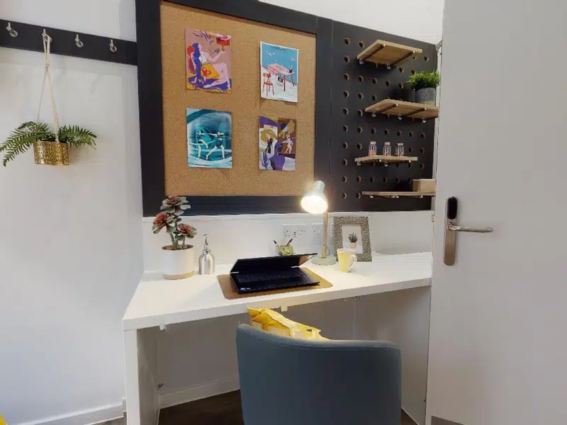 2 Bed Apartment photo 3