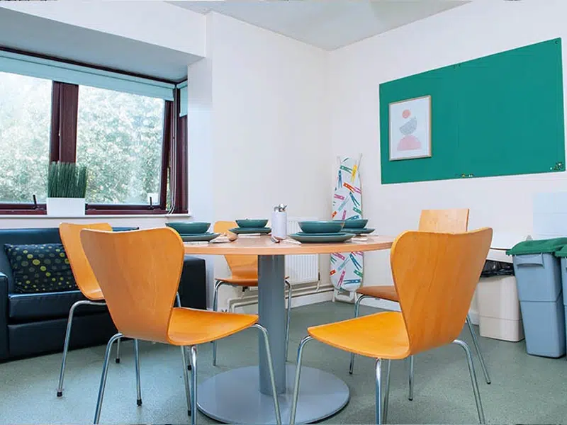 Standard Ensuite photo 6