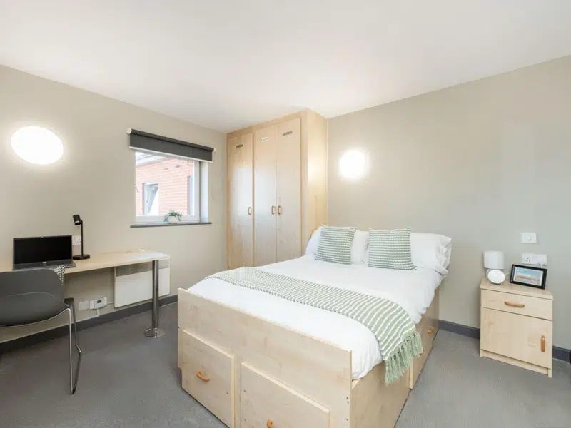 3 Bed Ensuite photo 2