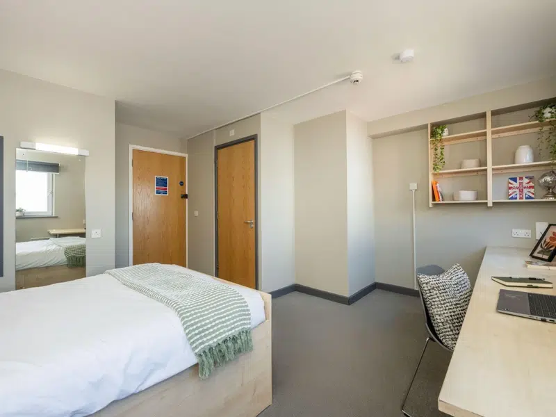 3 Bed Ensuite photo 3