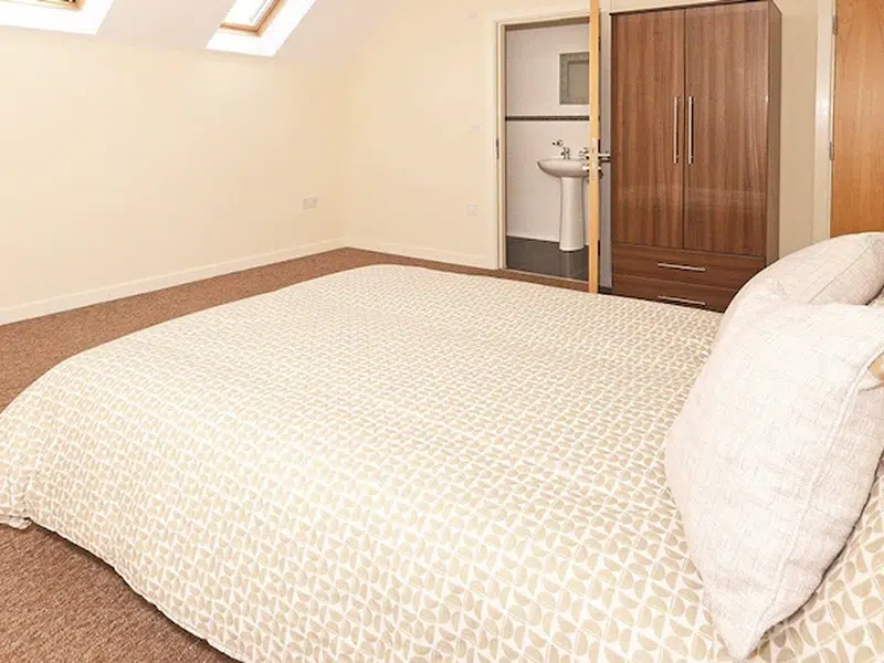 4 BED APARTMENT (ENSUITE ROOM) photo 3