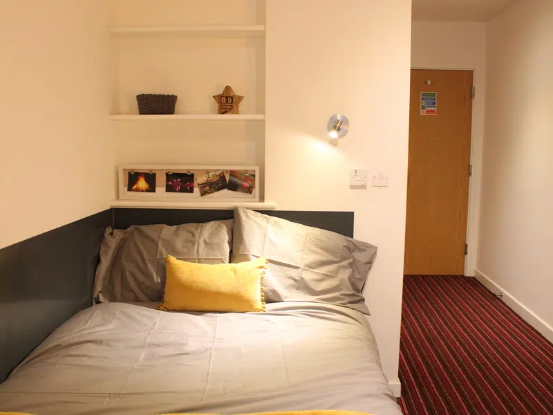 4 Bed Apartment photo 1
