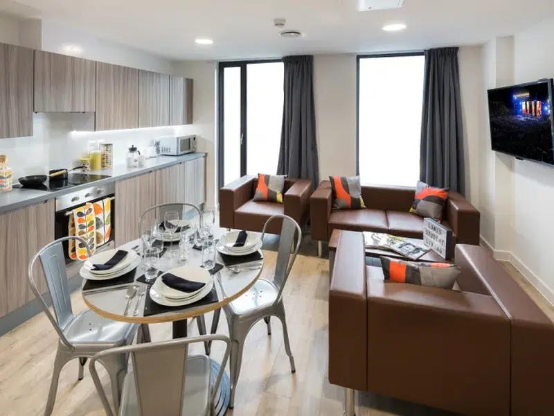 7 Bed Cluster Ensuite Plus photo 4