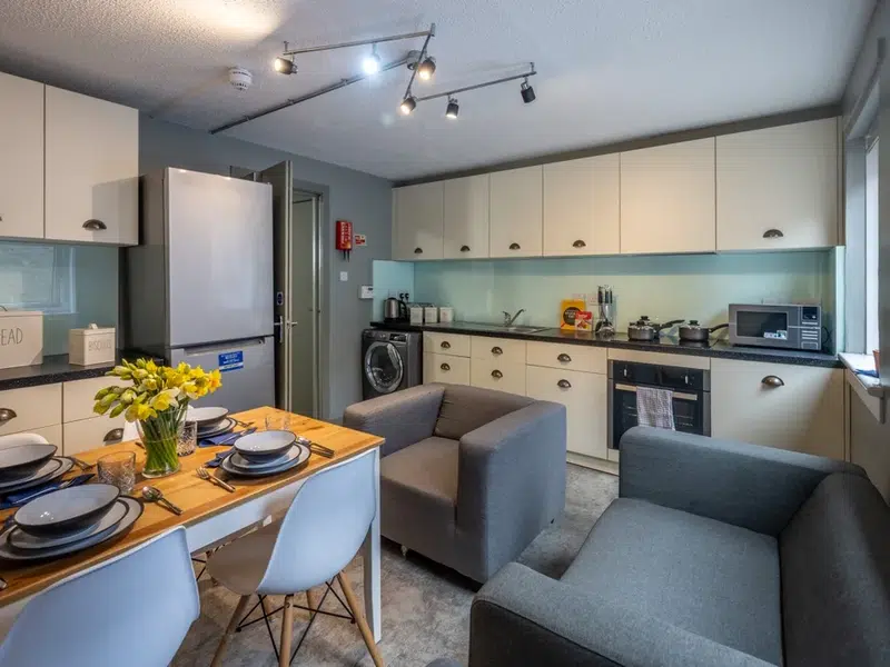 4 Bed Deluxe photo 2