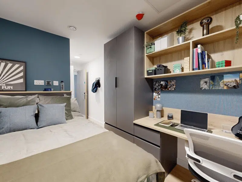 4 Bed En-suite photo 1