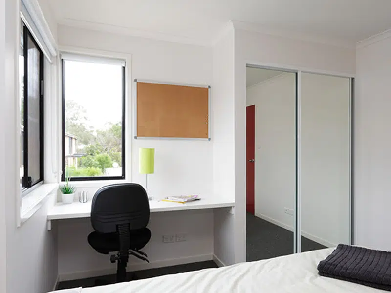 5 Bdrm Apt West Prem photo 1