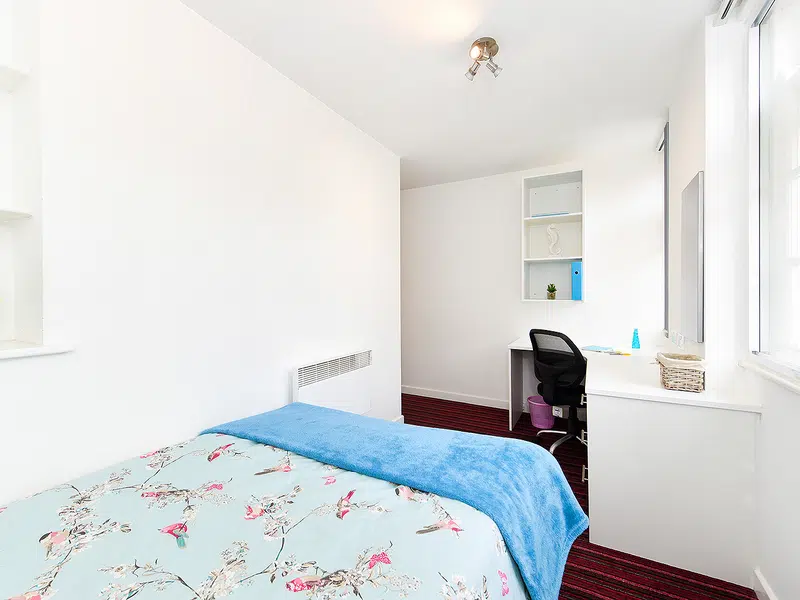 3 Bed Apartment photo 1