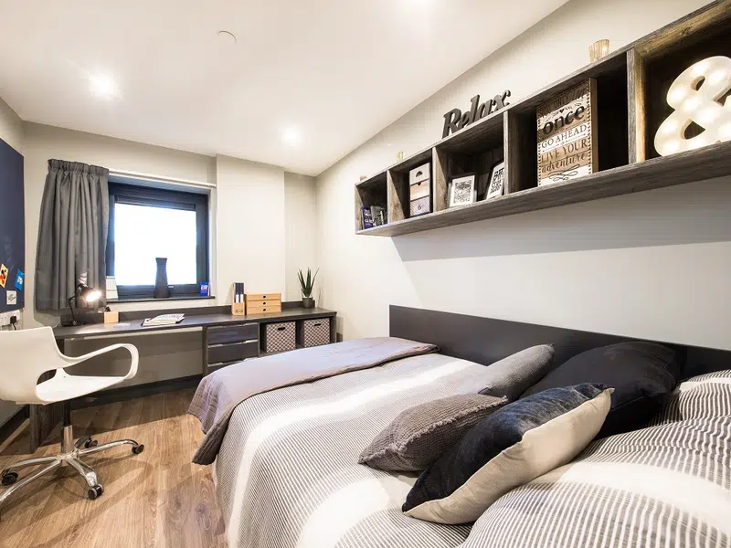 5 Bed Cluster Ensuite photo 5