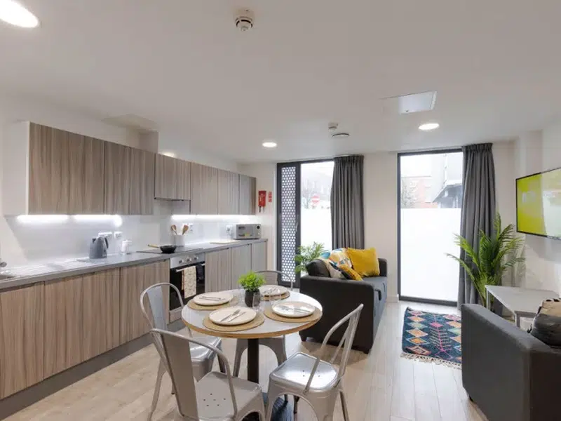 4 Bed Cluster Ensuite photo 4