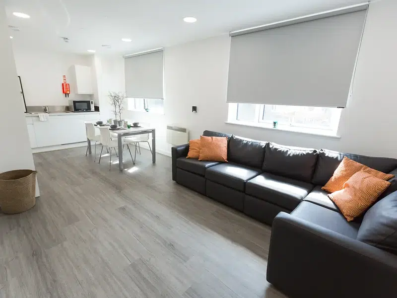 5-Bed Cluster Ensuite photo 5
