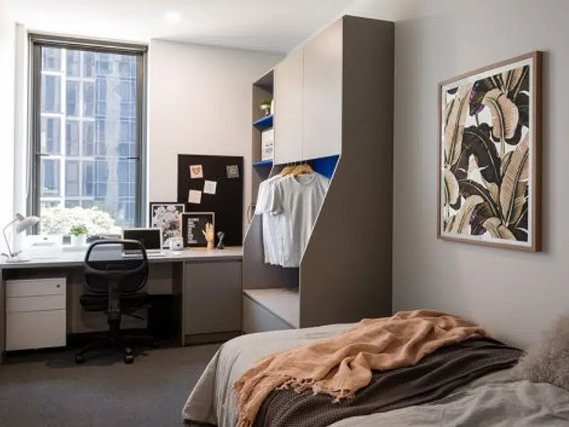 5 Bedroom Apartment photo 1