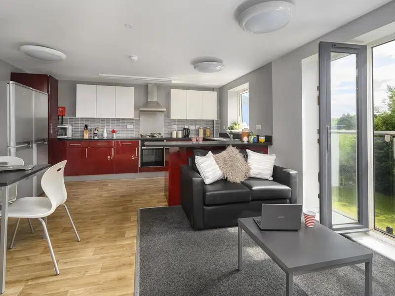 6 Bed Apartment Deluxe photo 2