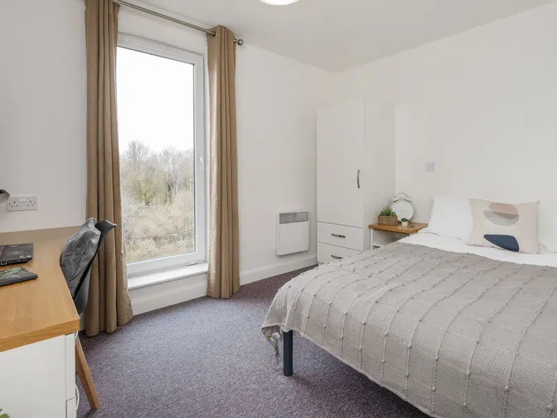 Premium En-suite with Wet Room photo 1