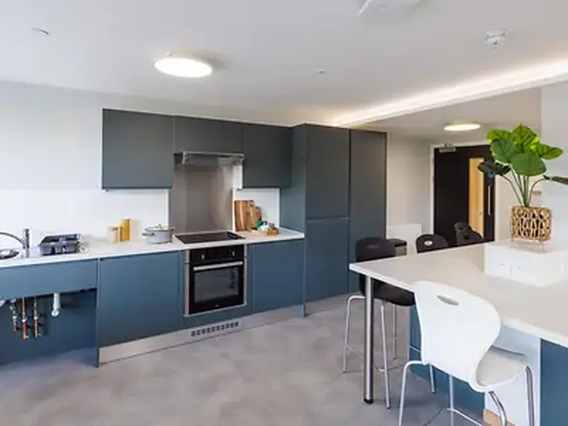 7 Bed En-suite photo 4