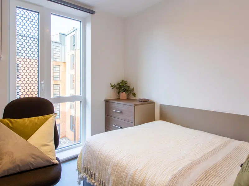 7 Bed En-suite photo 1