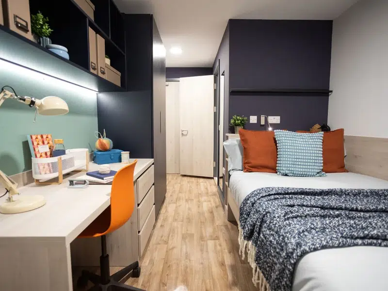 7 Bed Premium En-suite photo 1
