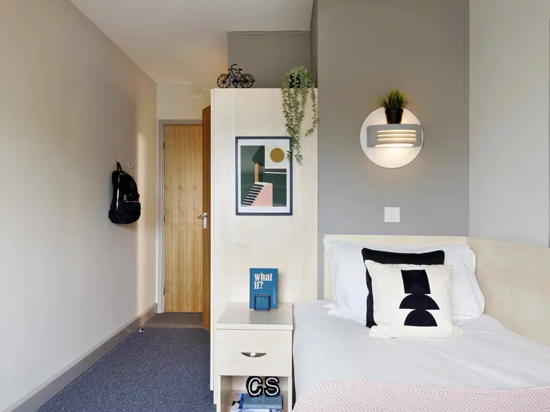 Bronze Ensuite photo 1