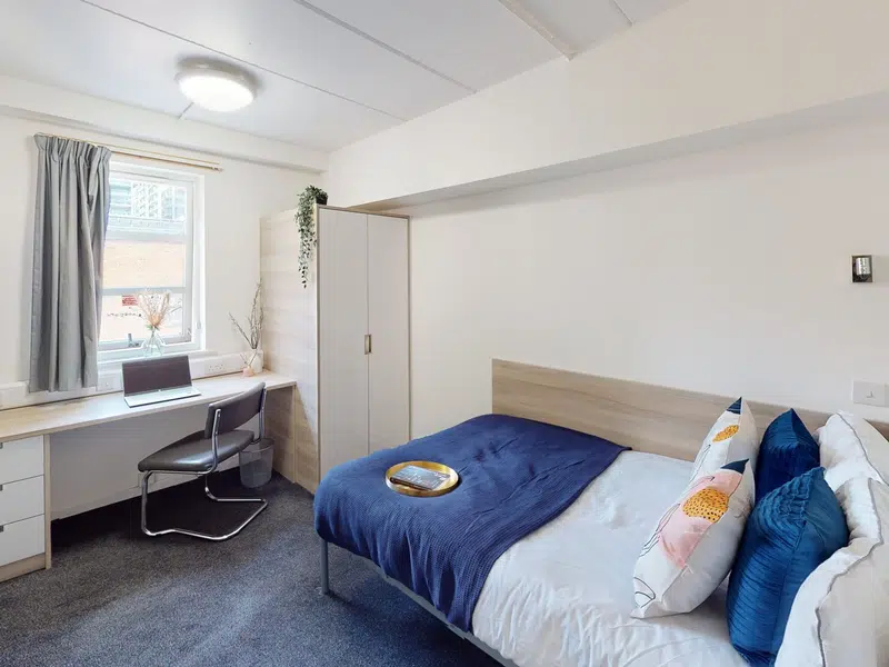 Silver Non Ensuite – 4 Bed Flat photo 1