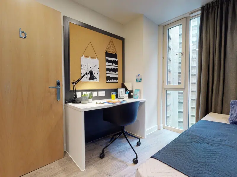 Two Bed Apartment photo 4