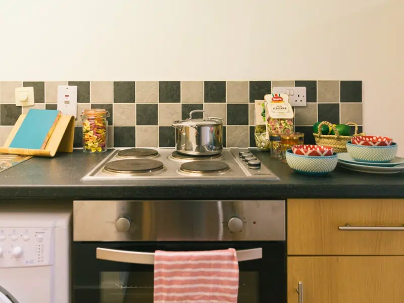 Classic 4 Bed Apartment photo 3