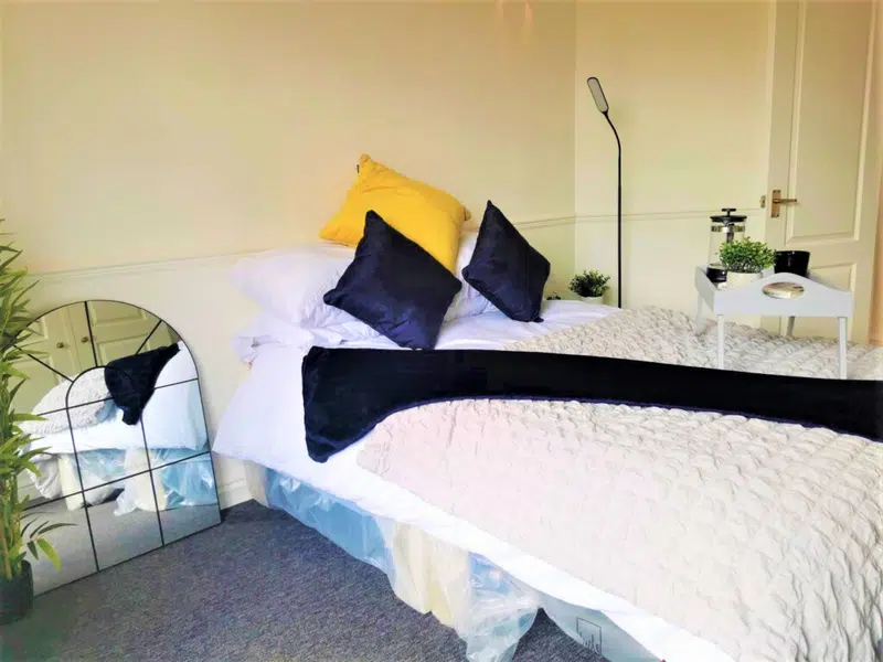 Classic Bedroom photo 2