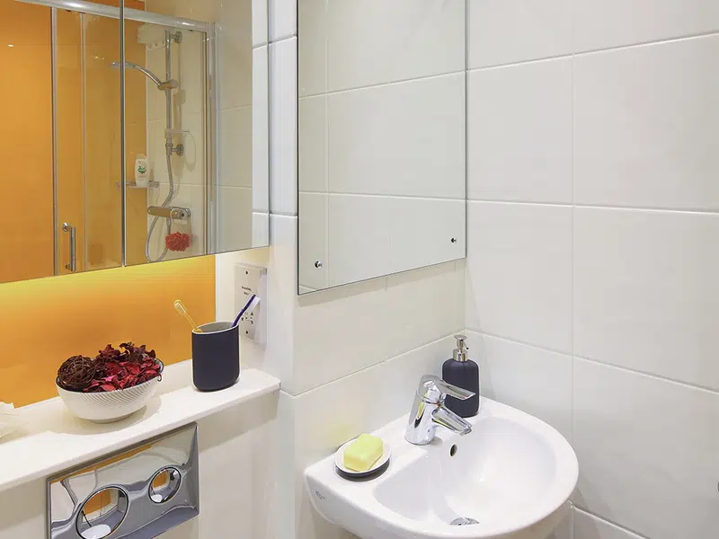Classic En-suite photo 3