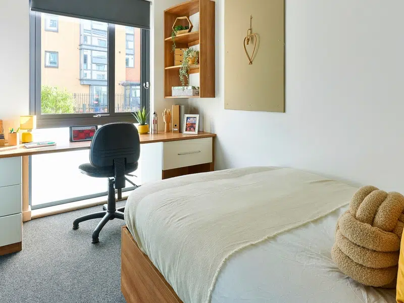 Gold En-suite photo 1