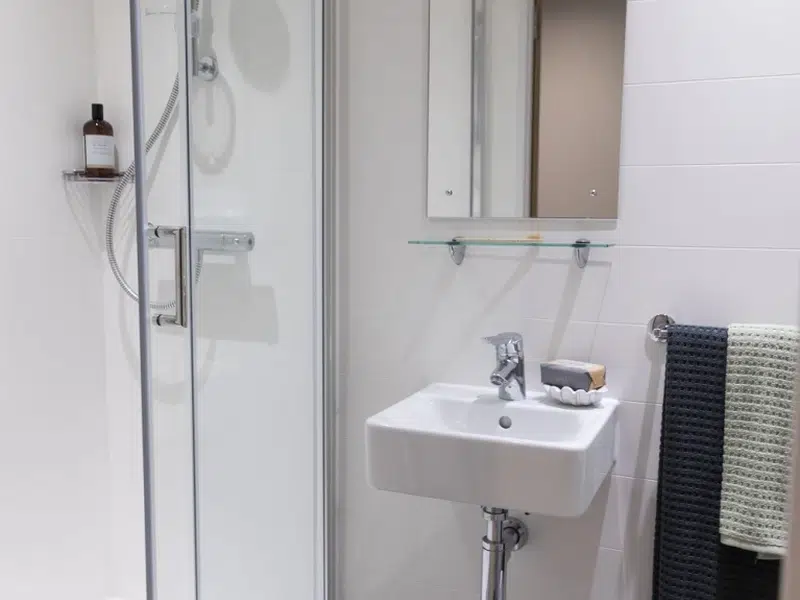 Classic En-suite photo 3