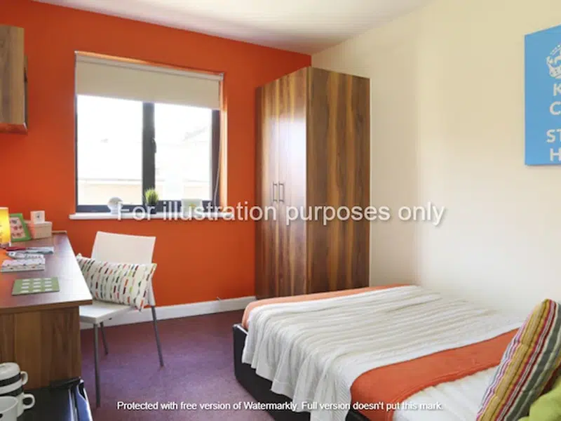 Classic En-Suite, Tallis Court photo 1