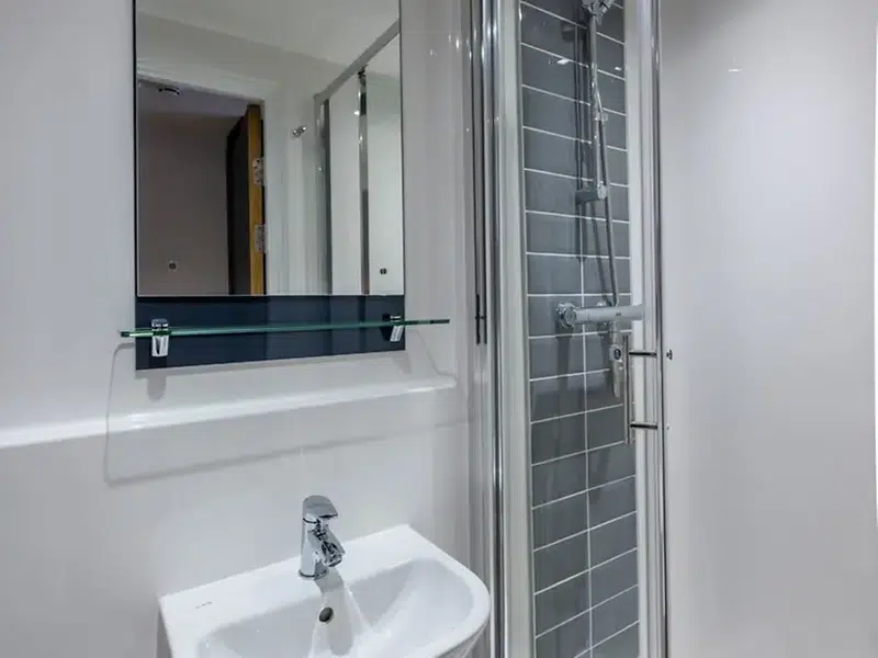 3 Bed Ensuite photo 2