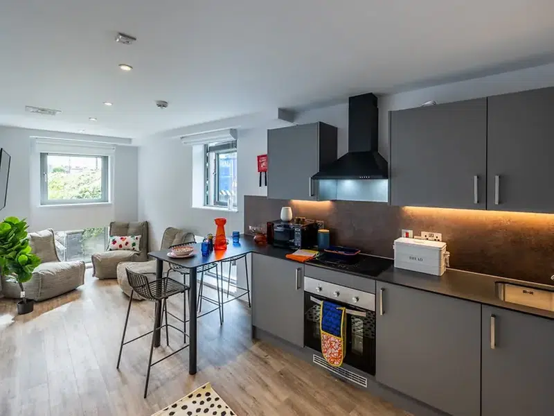 3 Bed Ensuite photo 3