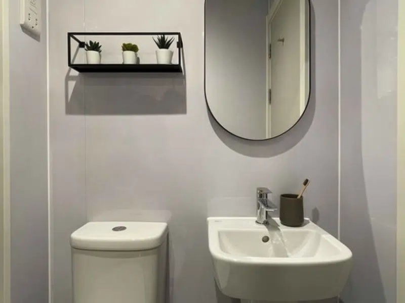 Classic Plus En-suite ( Accessible ) photo 3