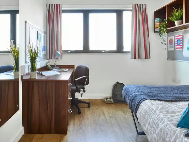 Classic Plus Ensuite photo 2