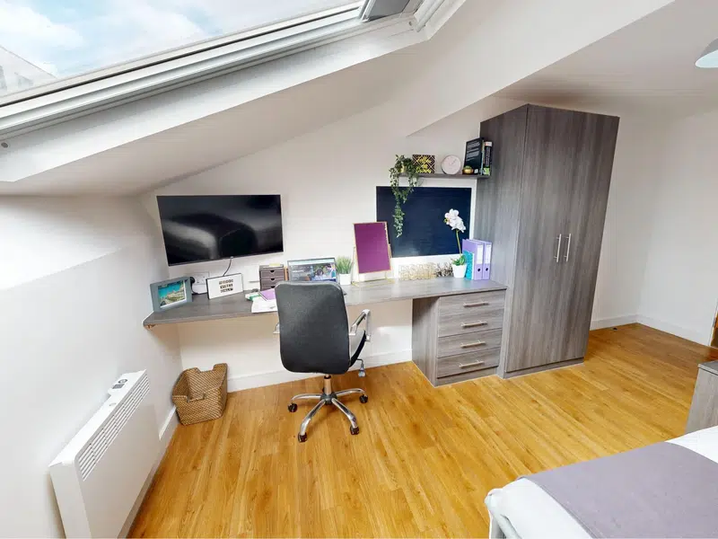 1 Bedroom Ensuite photo 1