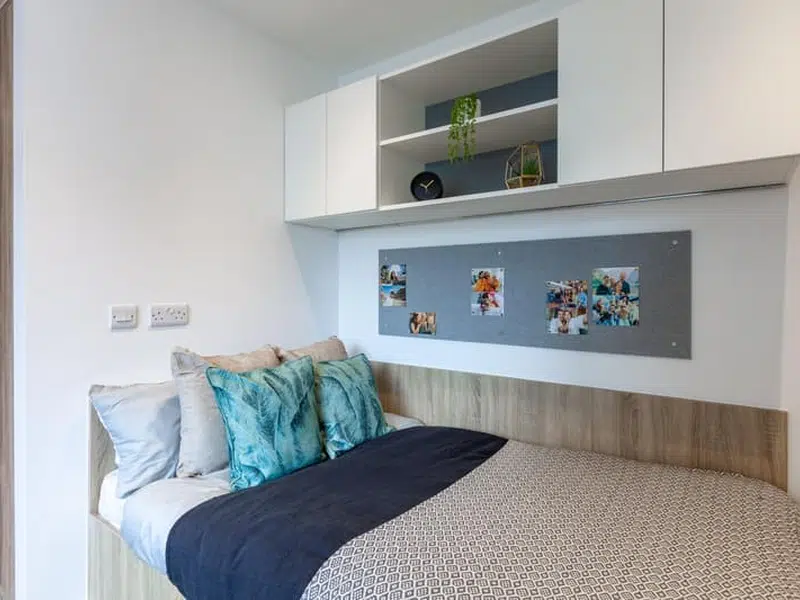 4 Bed Premium Ensuite photo 3