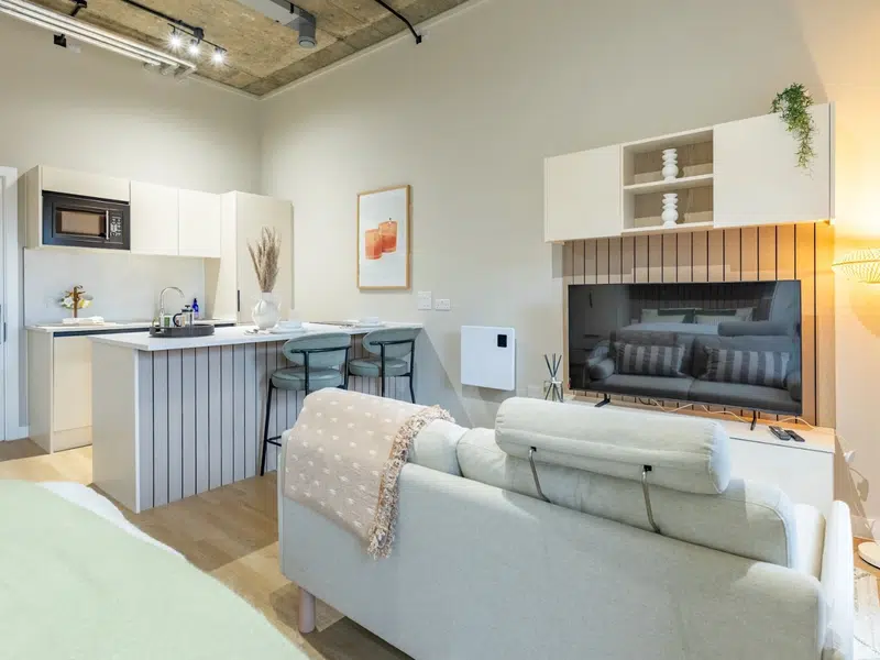 Comfy Studio Apartment photo 3