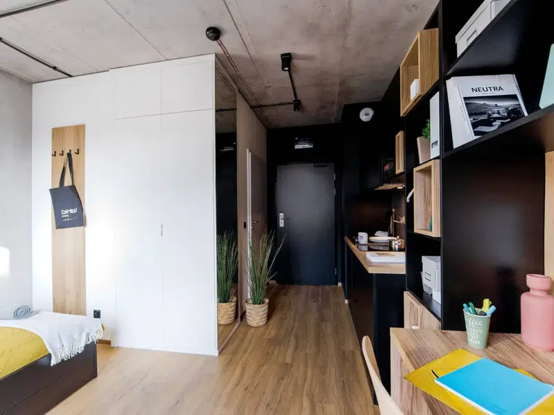 Compact Studio photo 3
