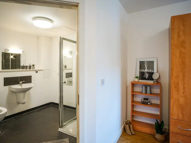 Platinum Ensuite photo 3