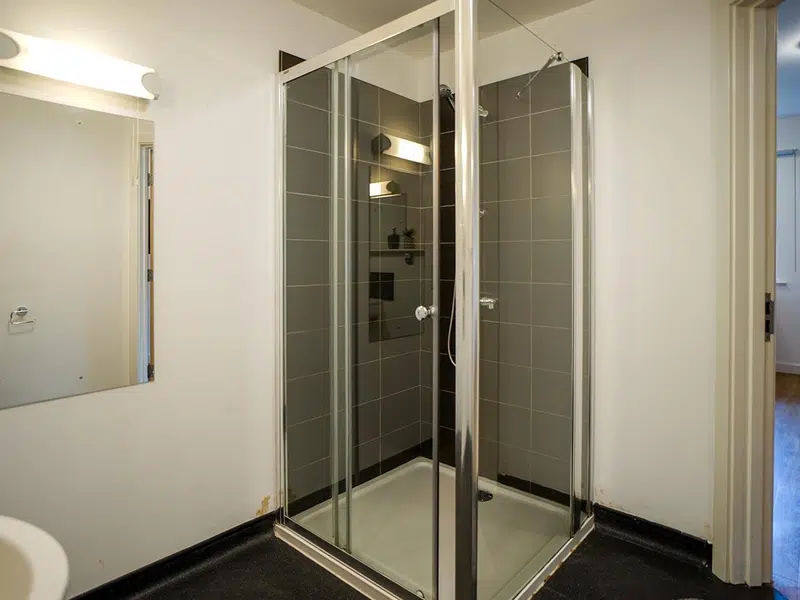 Platinum Ensuite photo 6