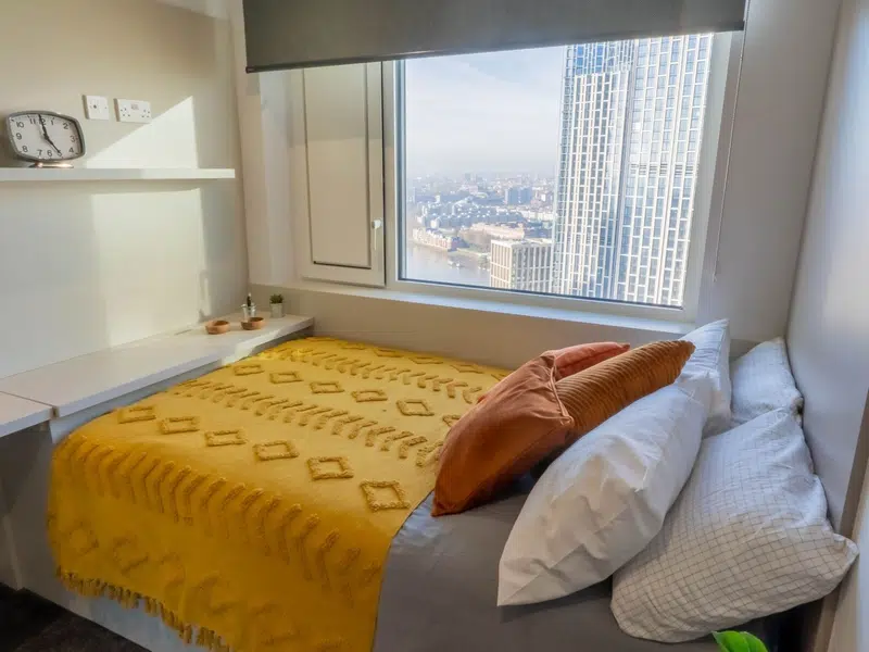 Penthouse Ensuite photo 5