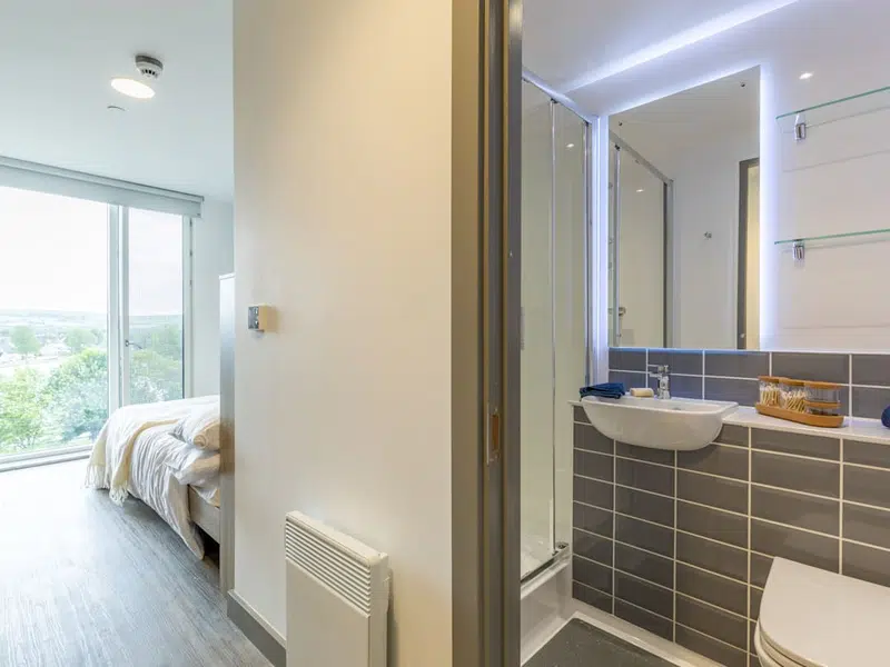 Deluxe Ensuite photo 4