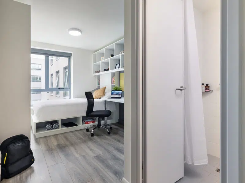 Deluxe Ensuite photo 2