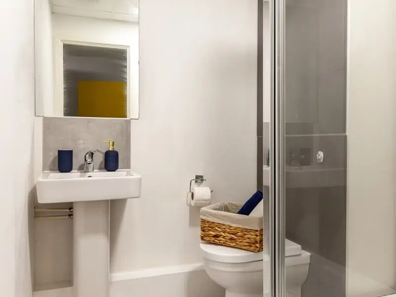 Deluxe Ensuite photo 6