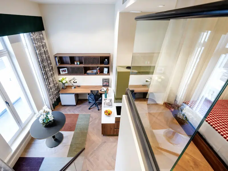 Deluxe Mezzanine photo 3