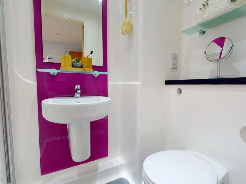 Diamond En Suite photo 6
