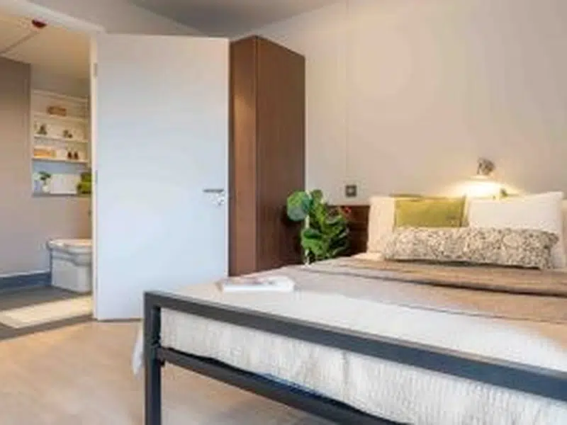 Platinum En Suite photo 2