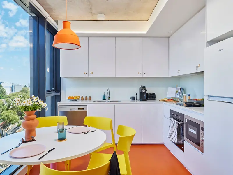 Double Bed 5 Bed Apartment with Ensuite & Balcony photo 2
