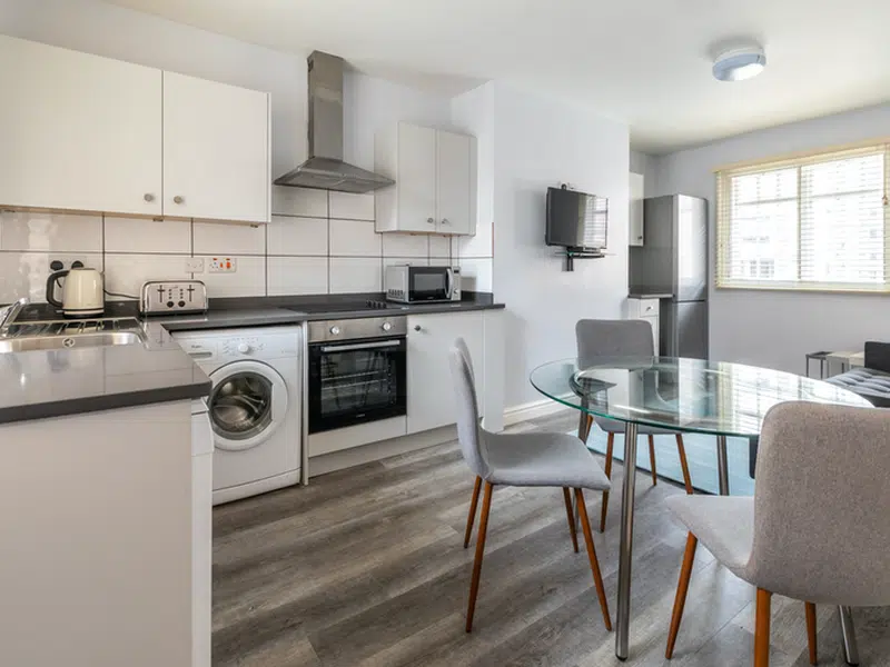 En-Suite 1 photo 2