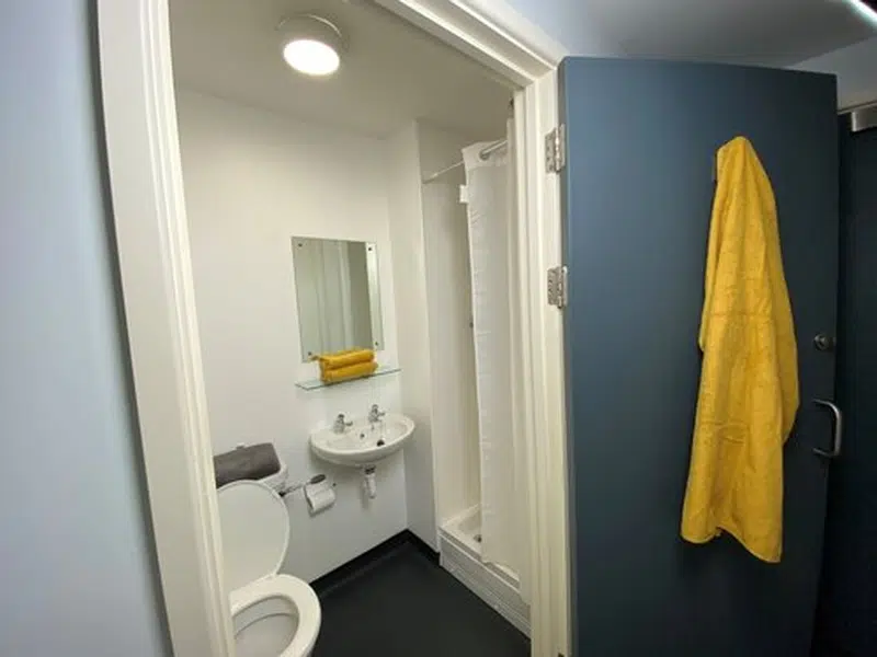 En-suite Room (4/5/6 Bed Flat) photo 5