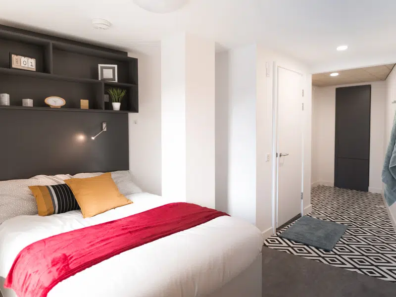 Gold En-suite photo 1